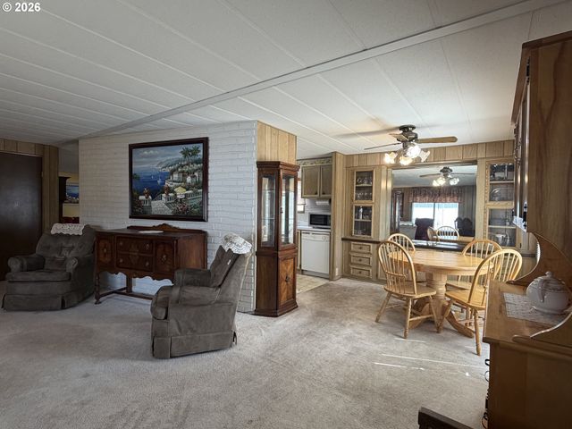 15130 S MAPLELANE Rd 54, Oregon City, OR 97045
