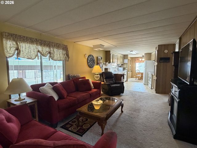15130 S MAPLELANE Rd 54, Oregon City, OR 97045