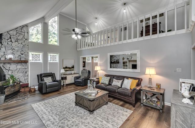 106 Glen Cove Road, Brandon, MS 39047