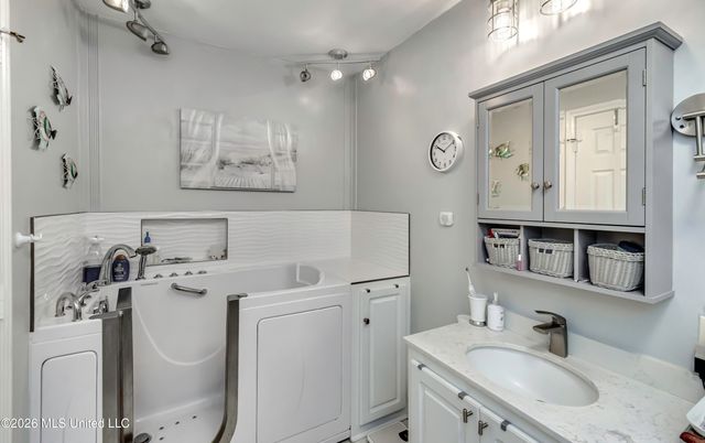 106 Glen Cove Road, Brandon, MS 39047