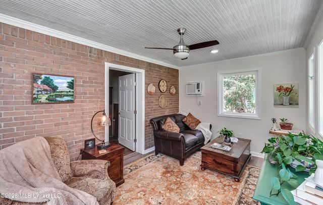106 Glen Cove Road, Brandon, MS 39047