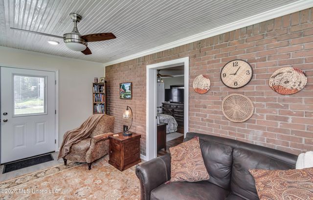 106 Glen Cove Road, Brandon, MS 39047