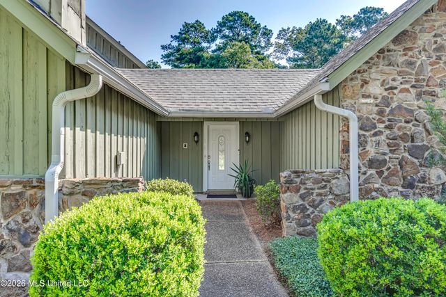 106 Glen Cove Road, Brandon, MS 39047
