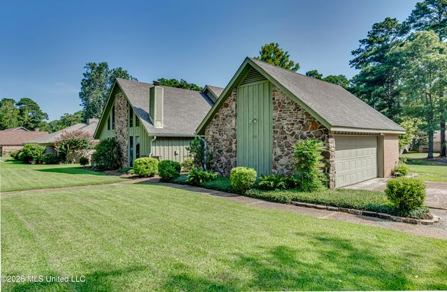 106 Glen Cove Road, Brandon, MS 39047
