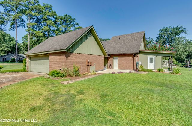 106 Glen Cove Road, Brandon, MS 39047