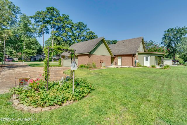 106 Glen Cove Road, Brandon, MS 39047