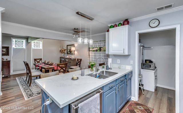 106 Glen Cove Road, Brandon, MS 39047