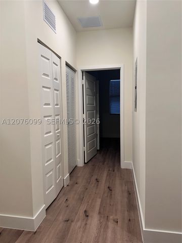 10437 NW 82nd St 35, Doral, FL 33178