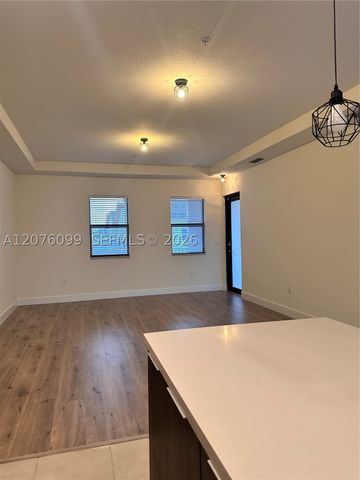 10437 NW 82nd St 35, Doral, FL 33178