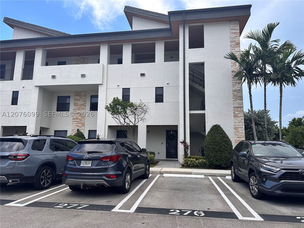 10437 NW 82nd St 35, Doral, FL 33178