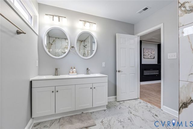 1163 Hinton St, Petersburg, VA 23803