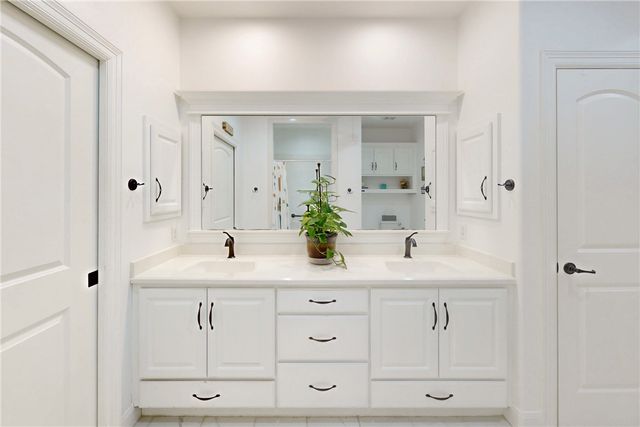 3233 Peterson Way, Bryan, TX 77802