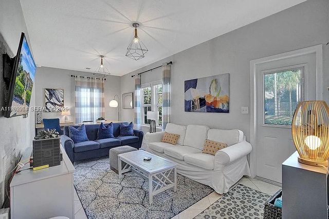 8900 Harding Ave, Surfside, FL 33154