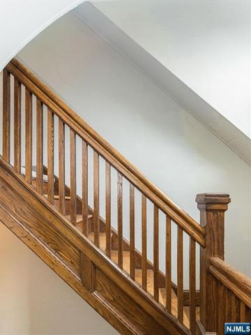 87 High Street, Glen Ridge, NJ 07028