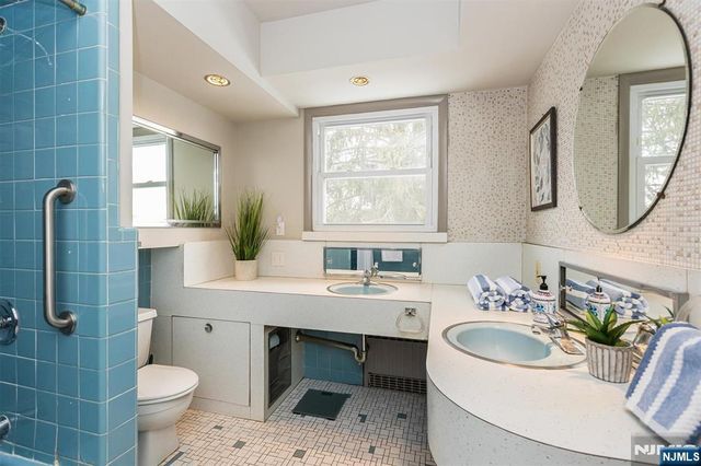 87 High Street, Glen Ridge, NJ 07028