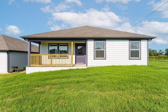 101 NW Granny Smith Street, Gentry, AR 72734