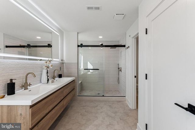 741 N CAPITOL ST, Philadelphia, PA 19130