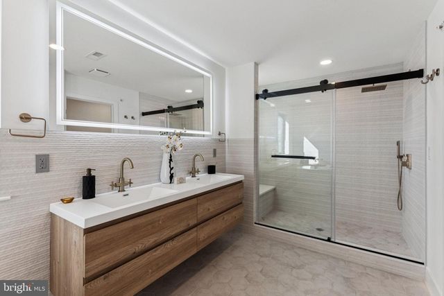 741 N CAPITOL ST, Philadelphia, PA 19130