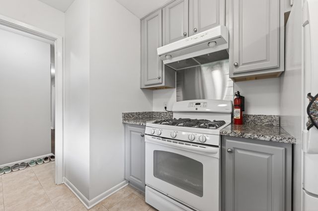 323 Pontevedra Lane, Niceville, FL 32578