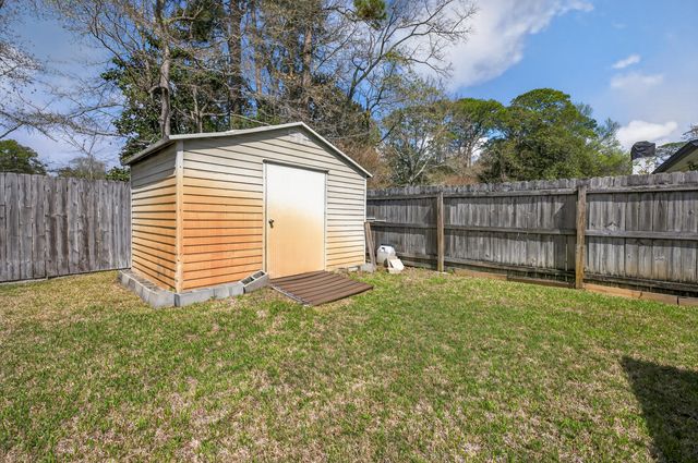 323 Pontevedra Lane, Niceville, FL 32578