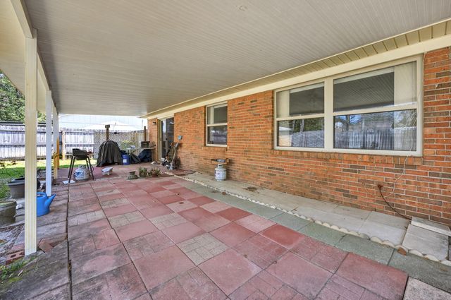 323 Pontevedra Lane, Niceville, FL 32578