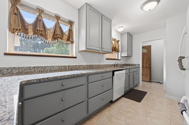 323 Pontevedra Lane, Niceville, FL 32578