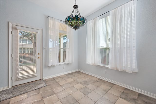 2405 Moon Dance Court, Arlington, TX 76001