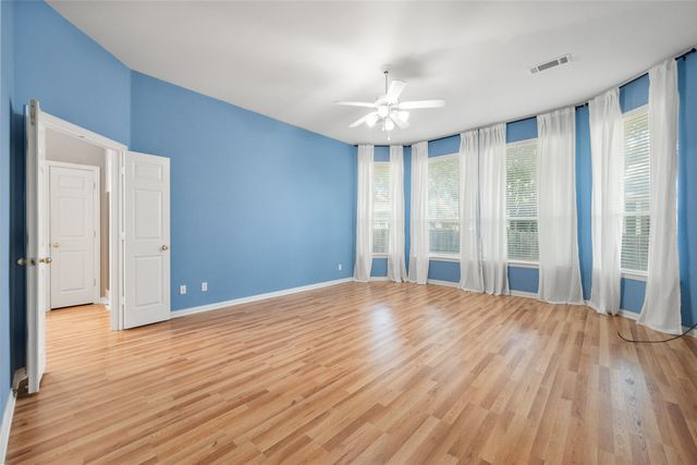 2405 Moon Dance Court, Arlington, TX 76001