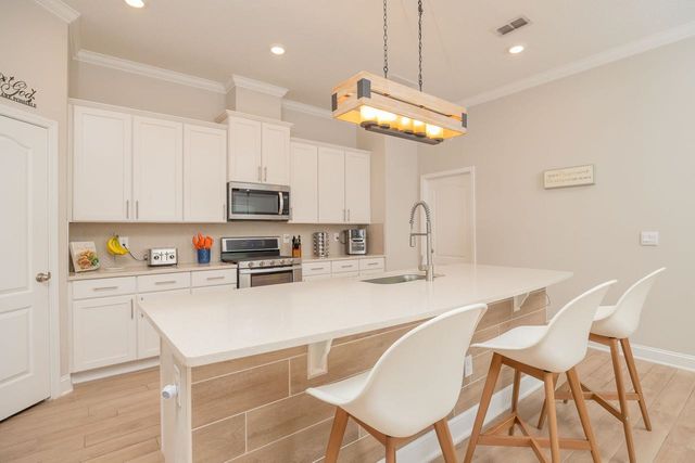 101 Narvarez Ave, St Augustine, FL 32084