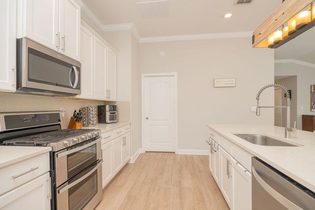 101 Narvarez Ave, St Augustine, FL 32084