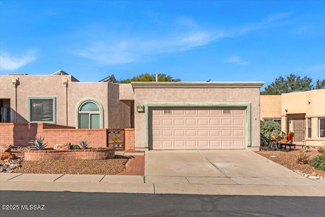 2348 S Orchard View Drive, Green Valley, AZ 85614