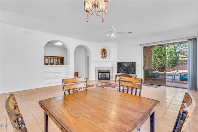 2348 S Orchard View Drive, Green Valley, AZ 85614