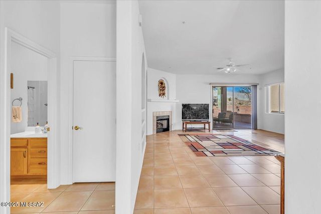 2348 S Orchard View Drive, Green Valley, AZ 85614