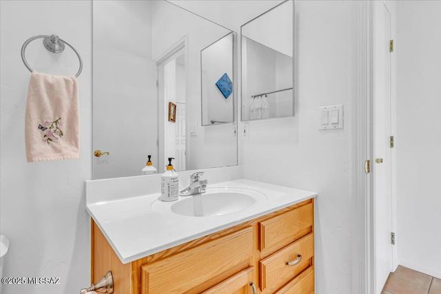 2348 S Orchard View Drive, Green Valley, AZ 85614