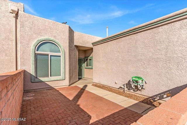 2348 S Orchard View Drive, Green Valley, AZ 85614