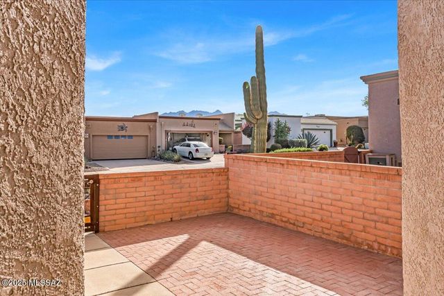 2348 S Orchard View Drive, Green Valley, AZ 85614