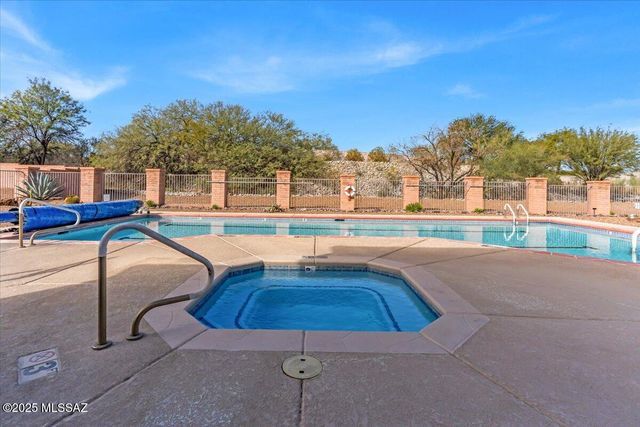 2348 S Orchard View Drive, Green Valley, AZ 85614