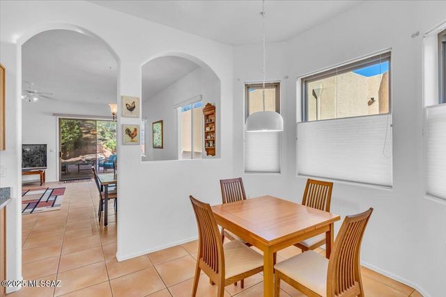 2348 S Orchard View Drive, Green Valley, AZ 85614