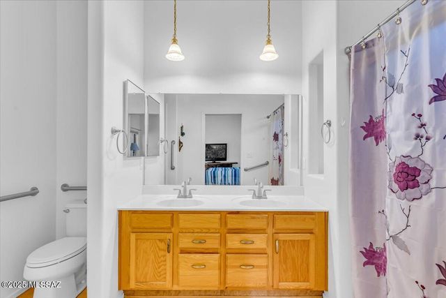 2348 S Orchard View Drive, Green Valley, AZ 85614