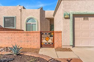 2348 S Orchard View Drive, Green Valley, AZ 85614