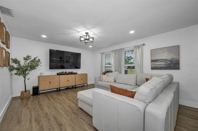 4350 45TH STREET N, St Petersburg, FL 33714