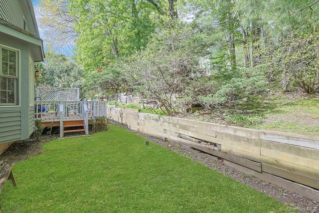22 Quail Hollow Road, Ossining, NY 10562