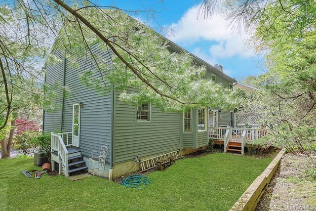 22 Quail Hollow Road, Ossining, NY 10562