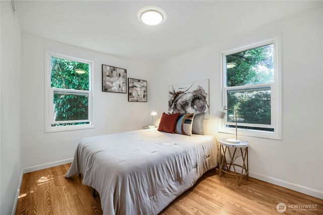 6815 S 120th Place, Seattle, WA 98178