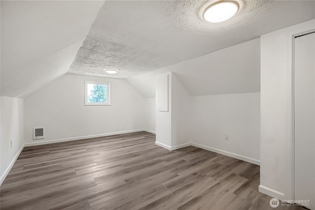 6815 S 120th Place, Seattle, WA 98178