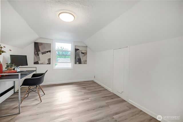 6815 S 120th Place, Seattle, WA 98178