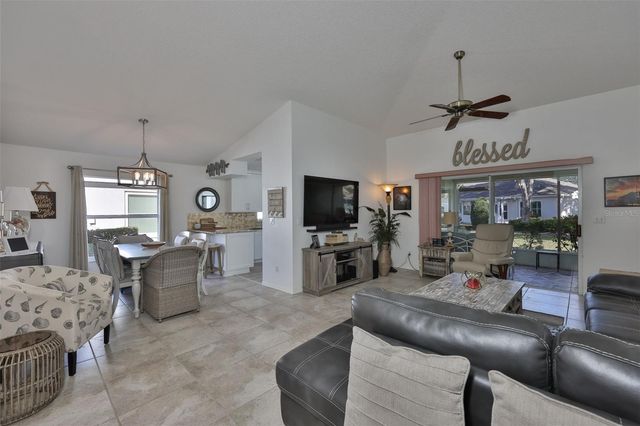 726 MASTERPIECE DRIVE 244, Sun City Center, FL 33573