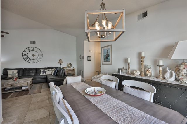 726 MASTERPIECE DRIVE 244, Sun City Center, FL 33573