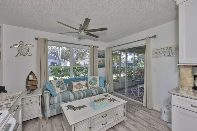 726 MASTERPIECE DRIVE 244, Sun City Center, FL 33573