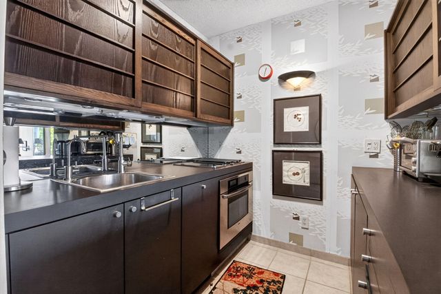 3589 S Ocean Boulevard 19, South Palm Beach, FL 33480